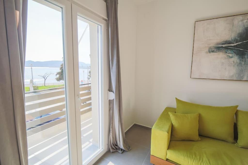 *Oasis* Best View Jacuzzi New Central Apartment Volos Luaran gambar