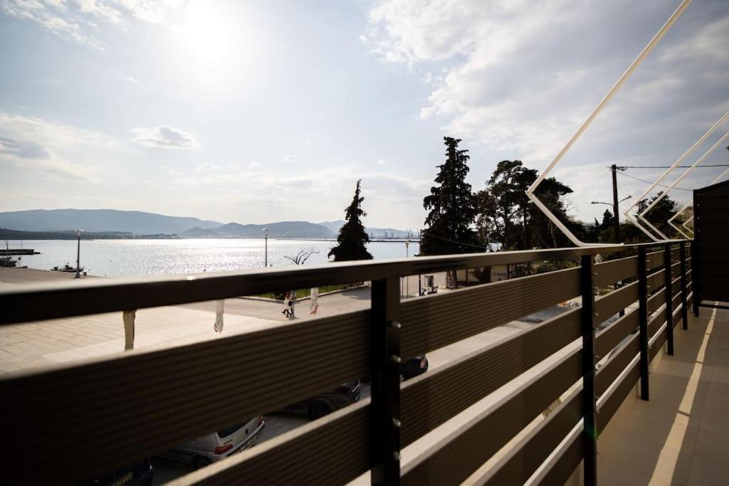 *Oasis* Best View Jacuzzi New Central Apartment Volos Luaran gambar